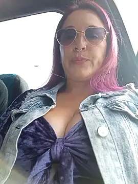 sophie banger online show from May 25, 2026, 8:37 pm