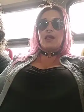 sophie banger online show from June 16, 2026, 6:43 pm