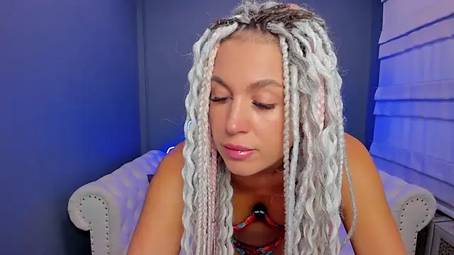 rock n roxy online show from March 8, 2025, 1:17 am