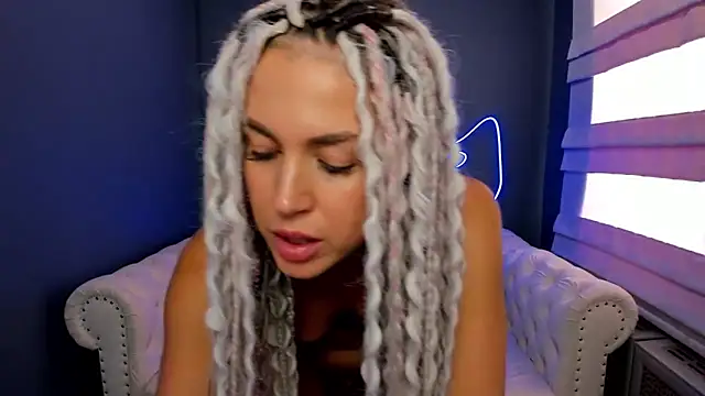 rock n roxy online show from March 20, 2025, 5:35 am