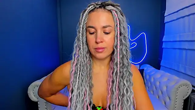 rock n roxy online show from September 24, 2025, 1:20 am