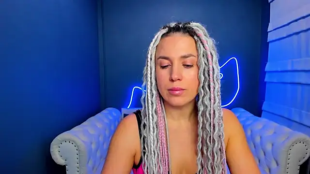 rock n roxy online show from November 24, 2025, 1:38 am