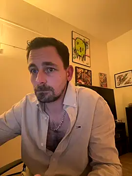 Snapshot of defbond420 chatting on September 27, 2025, 8:47 pm defbond420 online show from September 27, 2025, 8:47 pm