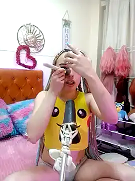 Snapshot of Yennastone chatting on December 19, 2024, 3:18 am Yennastone online show from December 19, 2024, 3:18 am