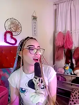 Snapshot of Yennastone chatting on December 28, 2024, 5:44 am Yennastone online show from December 28, 2024, 5:44 am