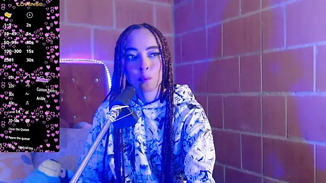 Snapshot of Yennastone chatting on March 7, 2025, 5:18 am Yennastone online show from March 7, 2025, 5:18 am