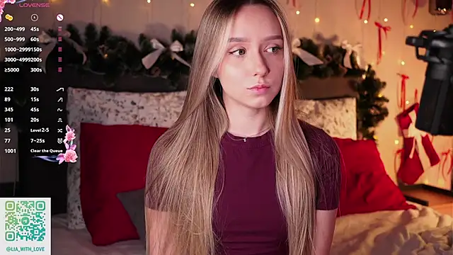 HollisBeckett online show from December 19, 2025, 3:24 am