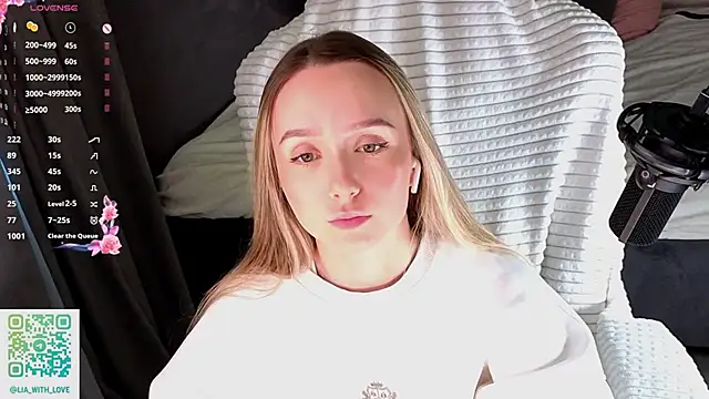 HollisBeckett online show from February 26, 2026, 3:05 am