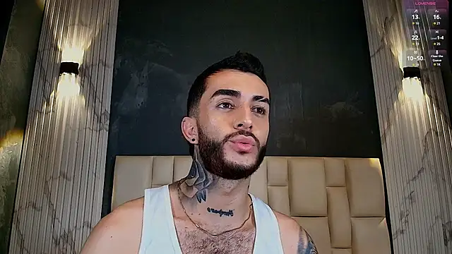 Snapshot of Marcelo_ruiz_ chatting on May 5, 2026, 1:13 am Marcelo ruiz online show from May 5, 2026, 1:13 am