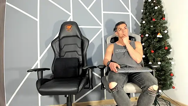 Snapshot of ianandjosephx chatting on December 21, 2024, 5:14 am ianandjosephx online show from December 21, 2024, 5:14 am