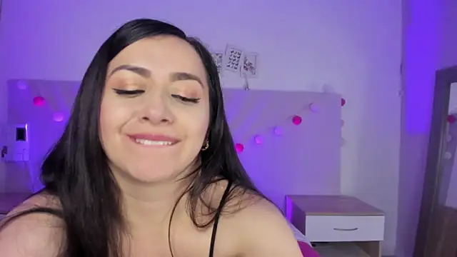 Snapshot of Kimkalifa_ chatting on February 7, 2025, 6:45 pm Kimkalifa online show from February 7, 2025, 6:45 pm