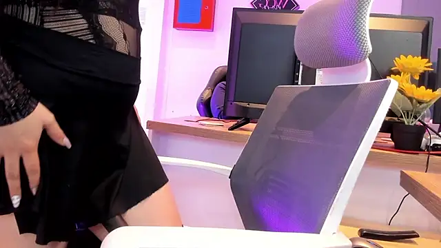 Snapshot of Kimkalifa_ chatting on November 8, 2025, 12:38 pm Kimkalifa online show from November 8, 2025, 12:38 pm