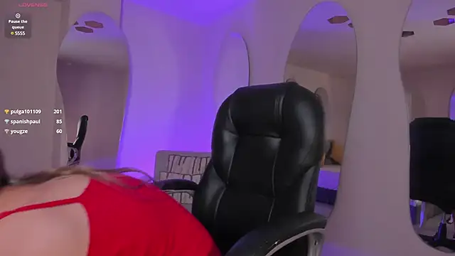 Snapshot of ChloePreston_ chatting on March 4, 2025, 4:41 pm ChloePreston online show from March 4, 2025, 4:41 pm