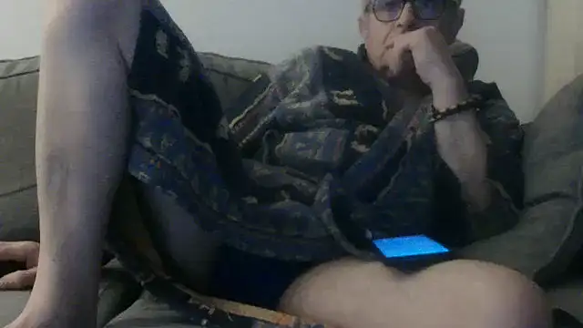 Snapshot of Bretoncool chatting on September 23, 2025, 7:28 pm Bretoncool online show from September 23, 2025, 7:28 pm