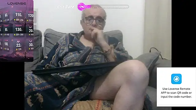 Snapshot of Bretoncool chatting on November 8, 2025, 4:45 am Bretoncool online show from November 8, 2025, 4:45 am