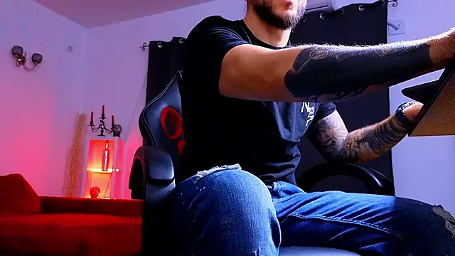 MightyAaron66 online show from September 9, 2025, 3:39 am