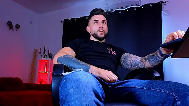 MightyAaron66 online show from September 14, 2025, 1:54 pm