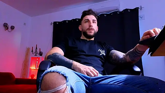 MightyAaron66 online show from October 29, 2025, 5:10 am