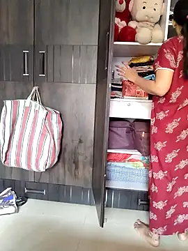 Snapshot of samitasharma chatting on January 28, 2025, 7:00 am samitasharma online show from January 28, 2025, 7:00 am