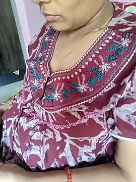 Snapshot of samitasharma chatting on February 6, 2025, 6:08 am samitasharma online show from February 6, 2025, 6:08 am