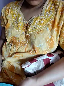 Snapshot of samitasharma chatting on February 7, 2025, 4:59 am samitasharma online show from February 7, 2025, 4:59 am