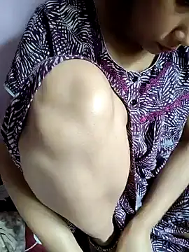 Snapshot of samitasharma chatting on February 8, 2025, 5:29 am samitasharma online show from February 8, 2025, 5:29 am