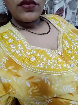 Snapshot of samitasharma chatting on February 22, 2025, 3:36 pm samitasharma online show from February 22, 2025, 3:36 pm