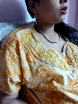 Snapshot of samitasharma chatting on February 23, 2025, 5:45 am samitasharma online show from February 23, 2025, 5:45 am