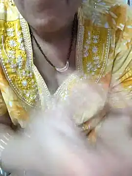 Snapshot of samitasharma chatting on February 23, 2025, 1:53 pm samitasharma online show from February 23, 2025, 1:53 pm