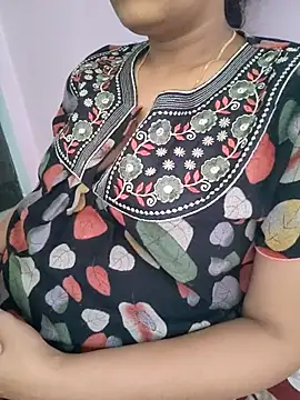 Snapshot of samitasharma chatting on March 8, 2025, 4:56 am samitasharma online show from March 8, 2025, 4:56 am