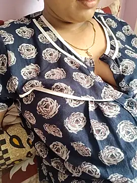 Snapshot of samitasharma chatting on September 11, 2025, 5:18 am samitasharma online show from September 11, 2025, 5:18 am