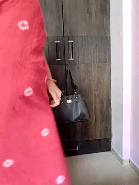 Snapshot of samitasharma chatting on September 18, 2025, 4:14 am samitasharma online show from September 18, 2025, 4:14 am