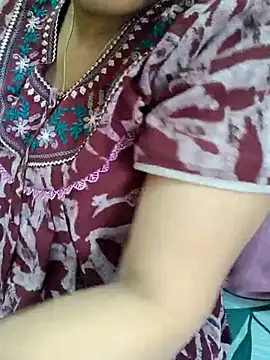 Snapshot of samitasharma chatting on September 24, 2025, 5:11 am samitasharma online show from September 24, 2025, 5:11 am