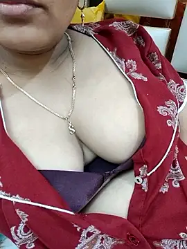 Snapshot of samitasharma chatting on September 26, 2025, 7:23 am samitasharma online show from September 26, 2025, 7:23 am