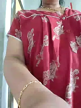 Snapshot of samitasharma chatting on October 9, 2025, 5:49 am samitasharma online show from October 9, 2025, 5:49 am