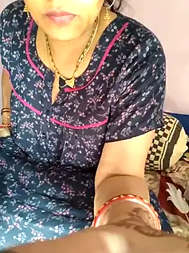 Snapshot of samitasharma chatting on October 12, 2025, 3:16 am samitasharma online show from October 12, 2025, 3:16 am