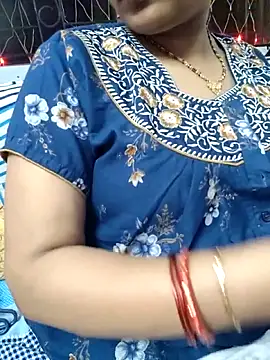 Snapshot of samitasharma chatting on October 19, 2025, 3:34 pm samitasharma online show from October 19, 2025, 3:34 pm