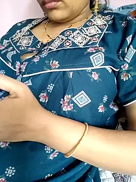 Snapshot of samitasharma chatting on October 23, 2025, 6:34 am samitasharma online show from October 23, 2025, 6:34 am