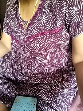 Snapshot of samitasharma chatting on November 3, 2025, 6:36 am samitasharma online show from November 3, 2025, 6:36 am