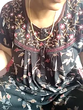 Snapshot of samitasharma chatting on November 7, 2025, 5:29 am samitasharma online show from November 7, 2025, 5:29 am