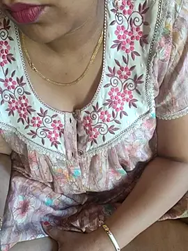 Snapshot of samitasharma chatting on November 8, 2025, 4:01 am samitasharma online show from November 8, 2025, 4:01 am