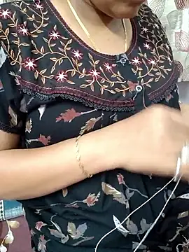 Snapshot of samitasharma chatting on November 8, 2025, 4:07 pm samitasharma online show from November 8, 2025, 4:07 pm