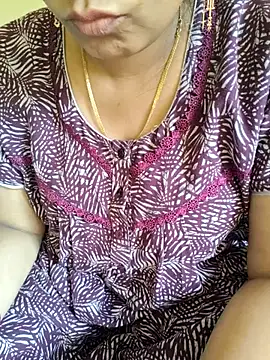 Snapshot of samitasharma chatting on November 21, 2025, 7:29 am samitasharma online show from November 21, 2025, 7:29 am