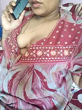 Snapshot of samitasharma chatting on May 18, 2026, 7:25 am samitasharma online show from May 18, 2026, 7:25 am