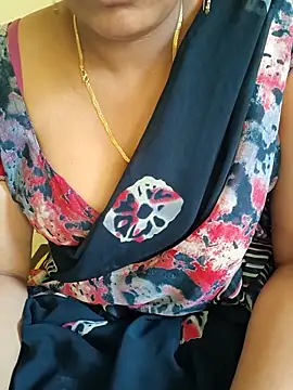Snapshot of samitasharma chatting on June 9, 2026, 7:53 am samitasharma online show from June 9, 2026, 7:53 am