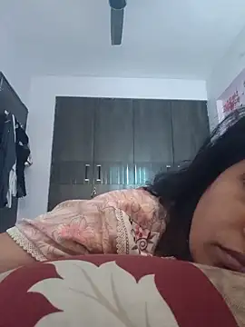 Snapshot of samitasharma chatting on June 13, 2026, 2:31 am samitasharma online show from June 13, 2026, 2:31 am