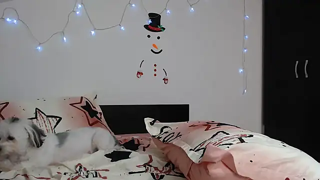 SweetMaddy888 online show from January 2, 2025, 7:23 am