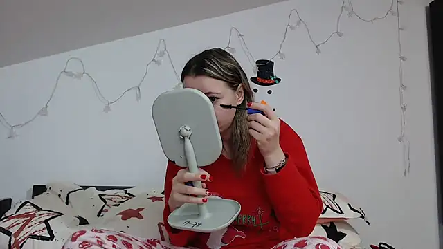 SweetMaddy888 online show from January 11, 2025, 4:06 am