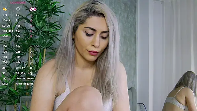 Snapshot of CelineMeyerr chatting on February 18, 2025, 6:26 am CelineMeyerr online show from February 18, 2025, 6:26 am