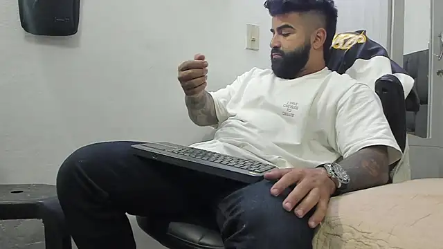 Lyon vach online show from February 10, 2025, 4:36 pm